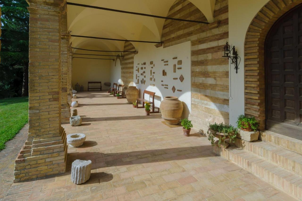 לינה וארוחת בוקר Convento Di San Francesco Mondaino מראה חיצוני תמונה